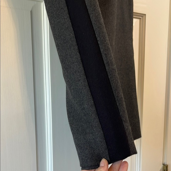 J. Crew No. 2 Pencil Gray Black Knee-Length Wool Skirt - Size 4 - Picture 5 of 13